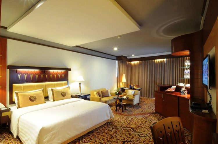 hotel dengan kolam renang di bandung, hotel di bandung, hotel terbaik di bandung, hotel terlengkap di bandung, hotel termewah di bandung, hotel ternyaman di bandung, the best! 8 hotel di bandung: terbaik, ternyaman buat staycation