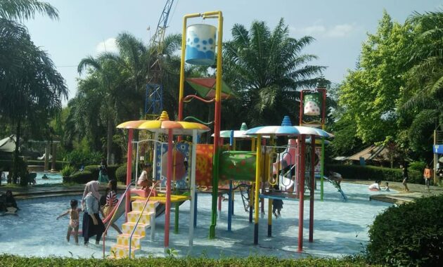 the fountain water park, taman rekreasi air di semarang yang seru banget, Harga Tiket Masuk, Jalan Menuju Lokasi, Fasilitas, Tentang Fountain Waterpark, Pesona Fountain Waterpark