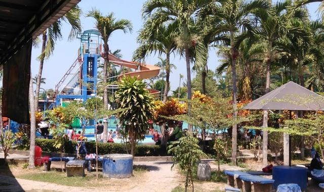 fasilitas tirta tamansari, keseruan tirta tamansari, lokasi tirta tamansari, permainan tirta tamansari, rute lokasi tirta tamansari, tirta tamansari, tirta tamansari bantul, tirta tamansari jogja, tirta tamansari waterbyur, wahana tirta tamansari, tirta tamansari waterbyur, wisata air penuh keceriaan di bantul