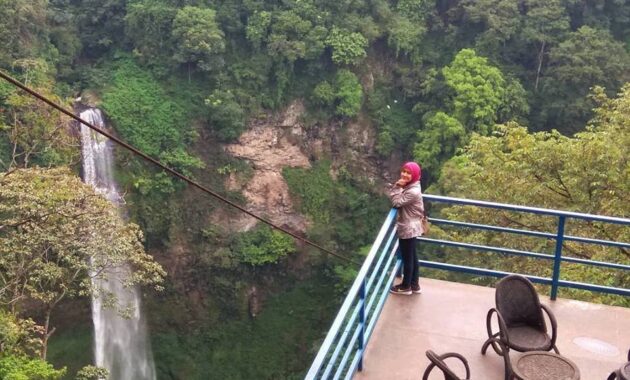 Top 10+ Air Terjun Cantik di Sekitaran Bandung Paling Mempesona dan Mana Yang Masih Tersembunyi?