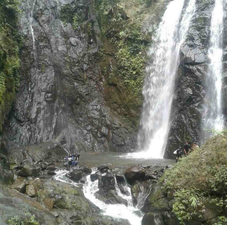 air terjun di karawang, curug cigentis, curug di karawang, curug karawang, rekreasi air terjun di karawang, wisata air terjun di karawang, wisata alam di karawang, wisata curug di karawang, top 10+ curug di karawang terbaik & terhits, air terjun paling indah memukau!