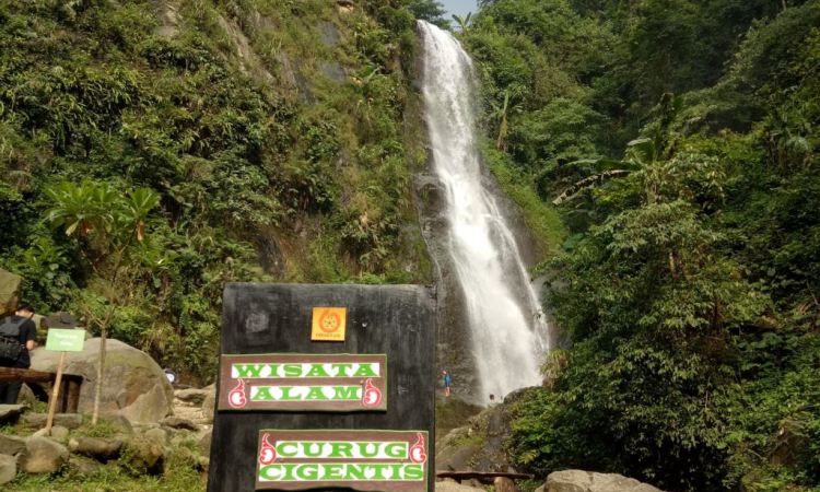Top 10+ Curug di Karawang Terbaik & Terhits, Air Terjun Paling Indah Memukau!