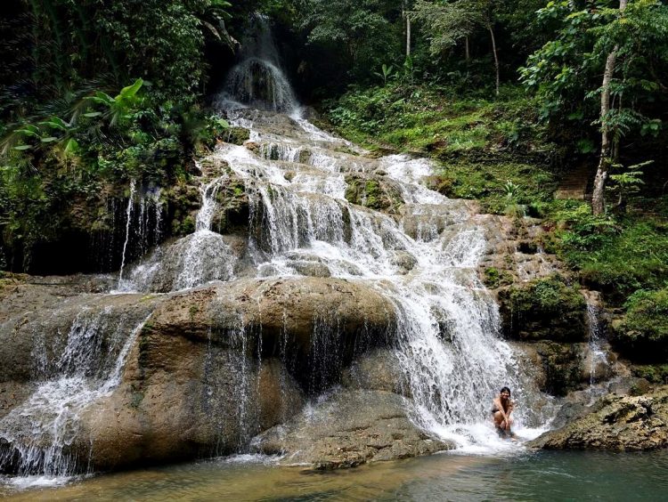 air terjun di pangandaran, curug di pangandaran, objek wisata air terjun di pangandaran, rekomendasi curug di pangandaran, rekomendasi curug di pangandaran terbaik, wisata alam di pangandaran, top 10+ curug di pangandaran terbaik & terhits, air terjun green canyon