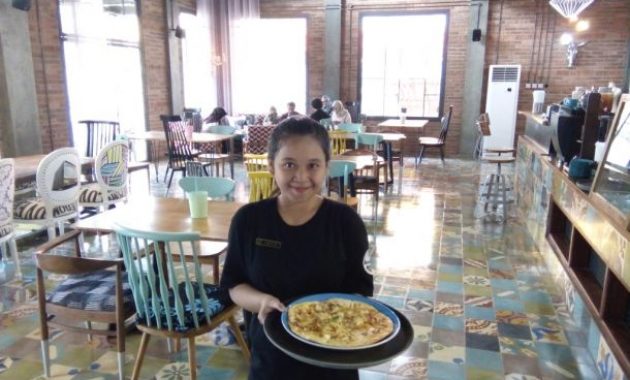 Top 10+ Daftar Pilihan Cafe Menarik Daerah Makassar Ini Asik Buat Nongkrong Karena Ada Live Music-nya!
