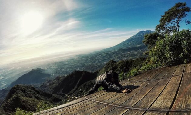 top 10+ daftar pilihan gunung daerah semarang yang diburu para pecinta alam untuk hiking