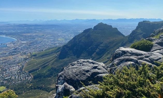 top 10+ daftar pilihan gunung di afrika, yang sangat indah dan favorit para pendaki seluruh dunia