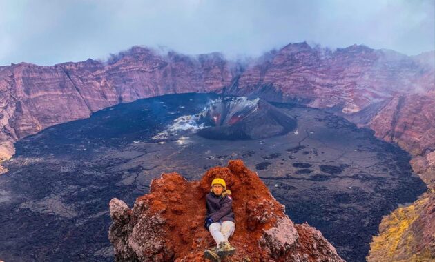 top 10+ daftar pilihan gunung di daerah banyuwangi dengan pesona indahnya yang bikin kalian betah