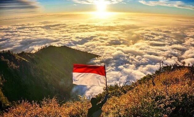 top 10+ daftar pilihan gunung di daerah banyuwangi dengan pesona indahnya yang bikin kalian betah