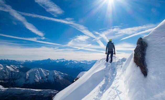 top 10+ daftar pilihan gunung tertinggi di eropa, mana yang jadi favorit untuk berpetualang?