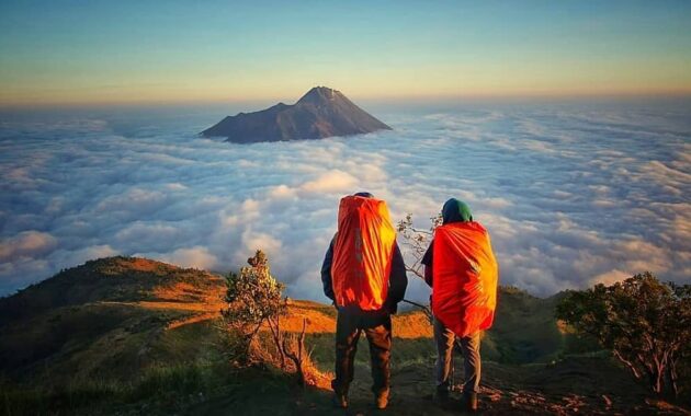 top 10+ daftar pilihan gunung tertinggi di pulau jawa cocok buat spot pendakian kalian para pencinta alam