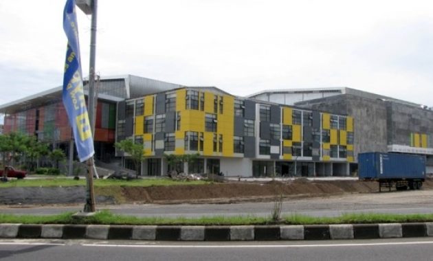 top 10+ daftar pilihan mall terbesar dan terkenal di daerah manado yang ada bioskop-nya