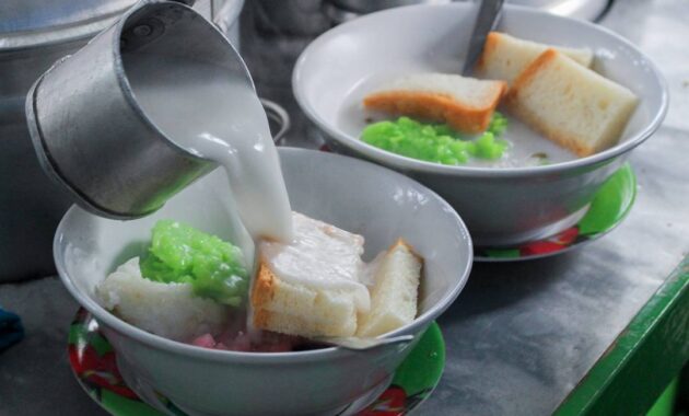 top 10+ daftar pilihan minuman khas di daerah malang yang menyegarkan wajib untuk kalian cicipi