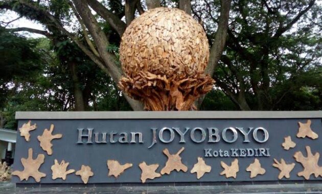 top 10+ daftar pilihan taman cantik di daerah kediri yang bisa menghilangkan jenuh dan stres