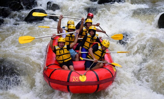 top 10+ daftar rekomendasi tempat dan paket outbound puncak yang menarik untuk dikunjungi