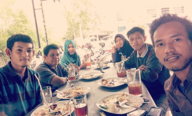 top 10+ daftar tempat makan enak di balikpapan yang murah dan adakah restoran pinggir pantai?