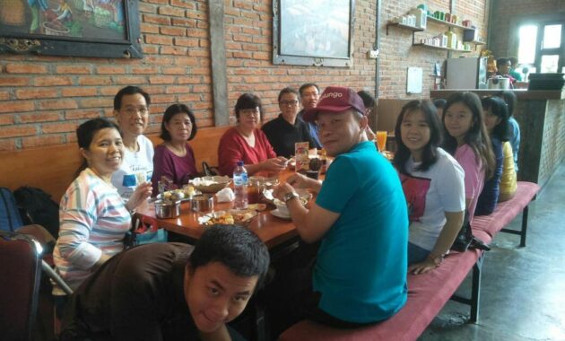 top 10+ daftar tempat makan enak di denpasar bisa untuk keluarga dan apa ada tempat bermain anak?
