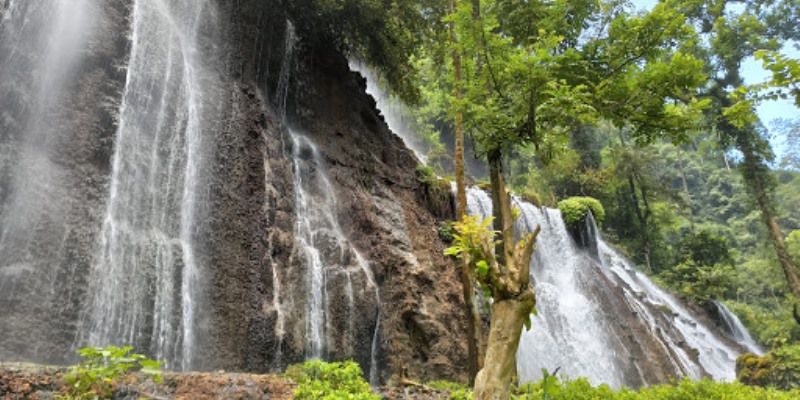 aktivitas seru coban sewu, coban sewu, coban sewu malang, daya tarik coban sewu, fasilitas coban sewu, harga tiket masuk coban sewu, kegiatan seru coban sewu, lokasi coban sewu, top 10+ foto air terjun coban sewu malang: harga tiket, fasilitas, daya tarik!