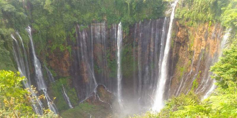 aktivitas seru coban sewu, coban sewu, coban sewu malang, daya tarik coban sewu, fasilitas coban sewu, harga tiket masuk coban sewu, kegiatan seru coban sewu, lokasi coban sewu, top 10+ foto air terjun coban sewu malang: harga tiket, fasilitas, daya tarik!