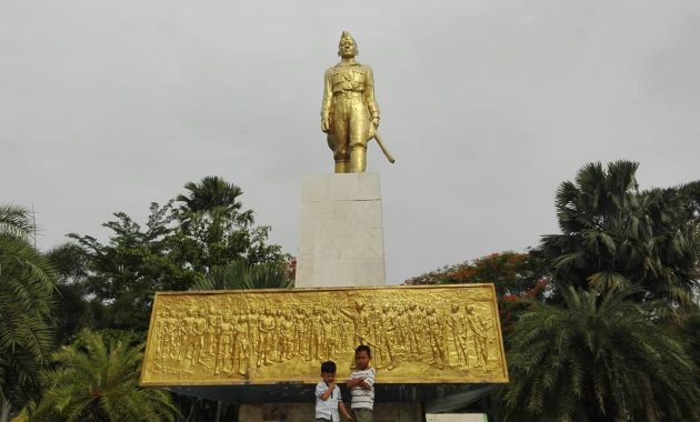 alun-alun kediri, daya tarik alun-alun kediri, fasilitas alun-alun kediri, harga tiket alun-alun kediri, keunikan alun-alun kediri, kuliner di alun-alun kediri, lokasi alun-alun kediri, olahraga di alun-alun kediri, tiket masuk alun-alun kediri, wahana alun-alun kediri, top 10+ foto alun-alun kediri, harga tiket, fasilitas, daya tarik, instagramable!