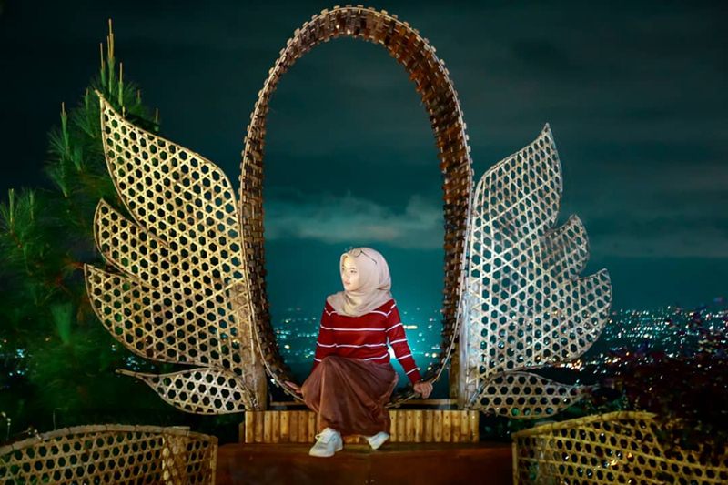 Top 10+ Foto Bukit Lintang Sewu: Spot ‘Nirwana’ Instagramable Nan Romantis di Bantul!