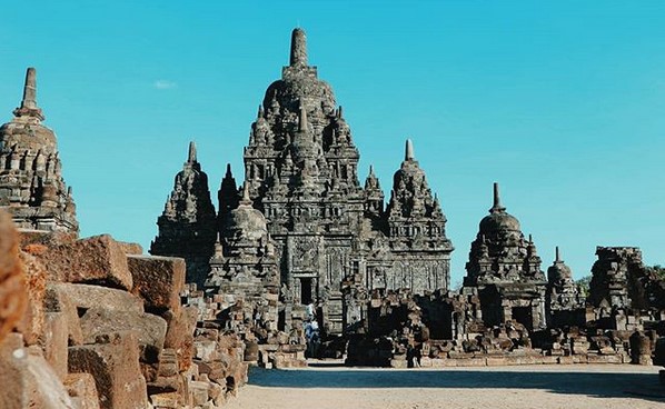 top 10+ foto candi sewu klaten, harga tiket masuk, sejarah legenda, lokasi alamat, nomer telepon + arsitektur pembangunan