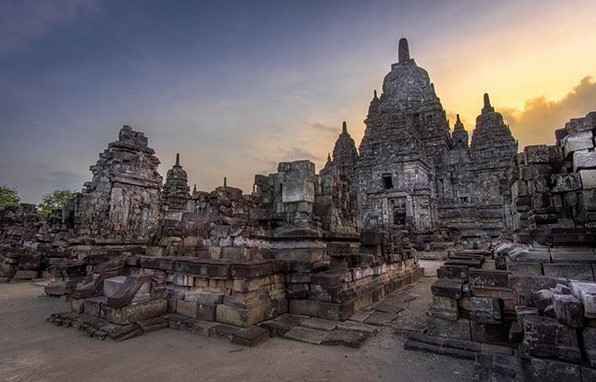 top 10+ foto candi sewu klaten, harga tiket masuk, sejarah legenda, lokasi alamat, nomer telepon + arsitektur pembangunan