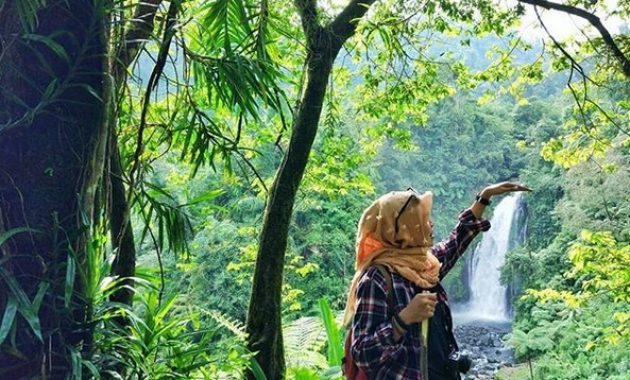 top 10+ foto curug gomblang purwokerto, harga tikek masuk, lokasi alamat, jam buka tutup + rute jalan menuju wisata