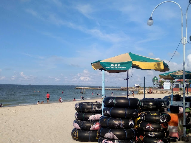 alamat pantai delegan panceng, daya tarik pantai delegan panceng, fasilitas pantai delegan panceng, harga tiket pantai delegan panceng, pantai delegan gresik, pantai delegan panceng, rute pantai delegan panceng, tiket masuk pantai delegan panceng, tiket pantai delegan panceng, wahana pantai delegan panceng, wisata pantai delegan panceng, top 10+ foto pantai delegan panceng: harga tiket, wahana permainan, fasilitas dll