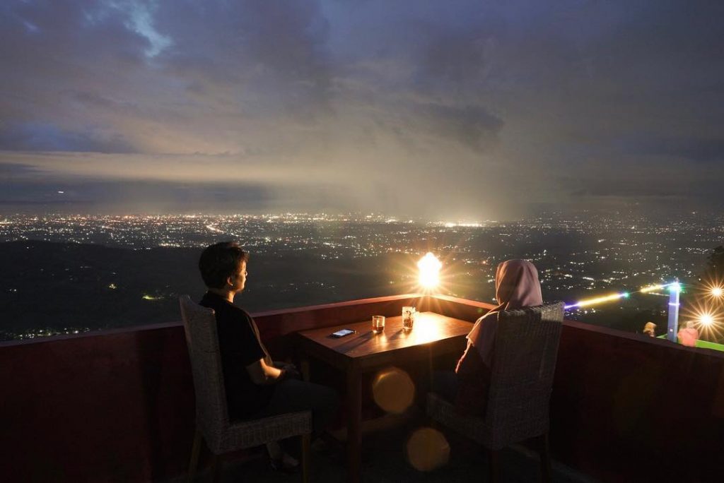 harga tiket watu amben, keindahan watu amben, lokasi watu amben, rute menuju watu amben, tiket masuk watu amben, watu amben, watu amben bantul, watu amben jogja, wisata watu amben, top 10+ foto watu amben: harga tiket, daya tarik, aktivitas romantis!