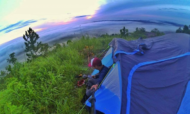 top 10+ gambar biru bukit balikpapan, lokasi alamat, ketinggian, hotel villa di sekitar wisata + jalan menuju ke sana