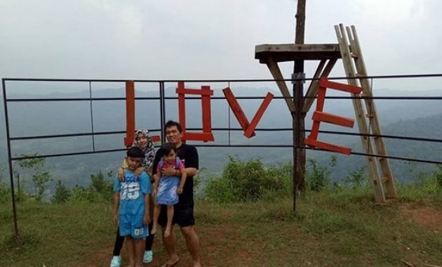 top 10+ gambar bukit langit kebumen, lokasi alamat, rute jalur menuju ke sana + keindahan di sekitar wisata
