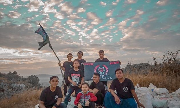top 10+ gambar bukit larangan gresik, lokasi alamat + history tragedi rahasia