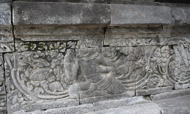 top 10+ gambar candi sojiwan klaten, harga tiket masuk, sejarah legenda, lokasi alamat, jam buka tutup, misteri mitos + keunikan relief