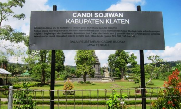 top 10+ gambar candi sojiwan klaten, harga tiket masuk, sejarah legenda, lokasi alamat, jam buka tutup, misteri mitos + keunikan relief