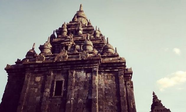 top 10+ gambar candi sojiwan klaten, harga tiket masuk, sejarah legenda, lokasi alamat, jam buka tutup, misteri mitos + keunikan relief