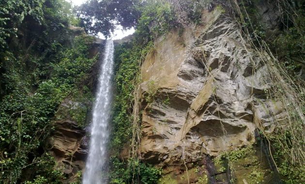 top 10+ gambar curug cigumawang banten, tiket masuk wisata, lokasi alamat, jam buka, sejarah legenda + nomer telepon