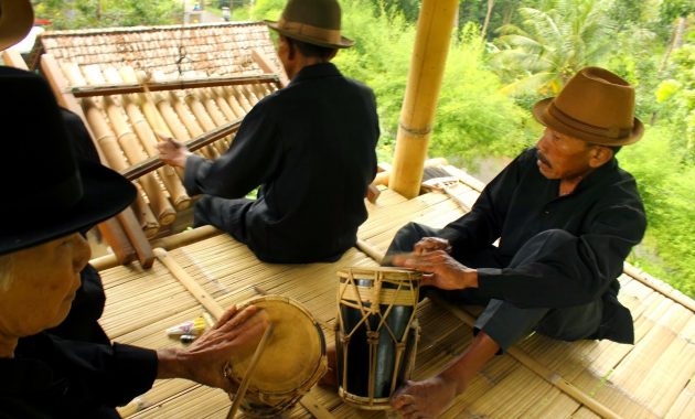 top 10+ gambar desa wisata osing kampung kemiren banyuwangi, hotel cottage penginapan + asal usul