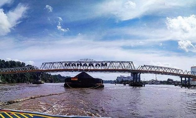 top 10+ gambar jembatan mahakam balikpapan, sejarah legenda, lokasi alamat, panjang total + selesai di bangun pada tanggal?