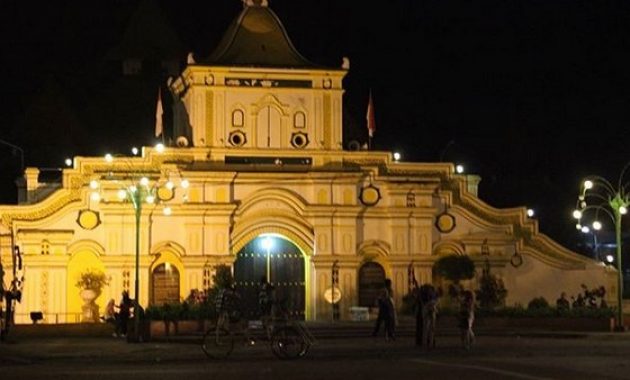 top 10+ gambar masjid agung sumenep madura, jalan menuju ke sana, lokasi alamat + desain arsitektur