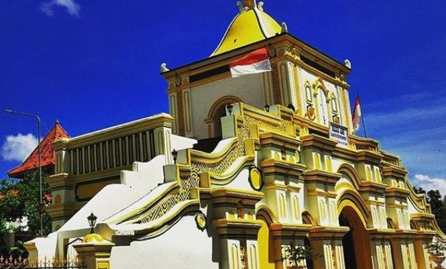 top 10+ gambar masjid agung sumenep madura, jalan menuju ke sana, lokasi alamat + desain arsitektur