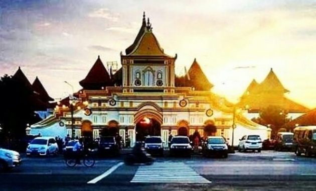 top 10+ gambar masjid agung sumenep madura, jalan menuju ke sana, lokasi alamat + desain arsitektur