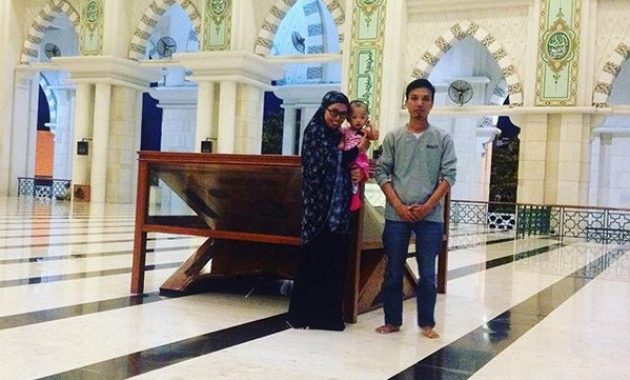 top 10+ gambar masjid raya makassar, lokasi alamat, arsitektur pembangunan + keindahan kesempurnan di dalamnya?