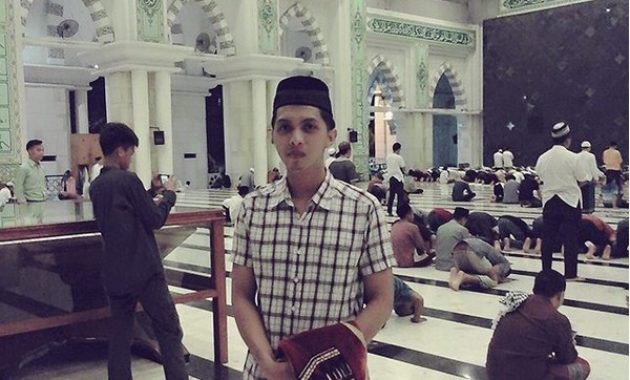 top 10+ gambar masjid raya makassar, lokasi alamat, arsitektur pembangunan + keindahan kesempurnan di dalamnya?