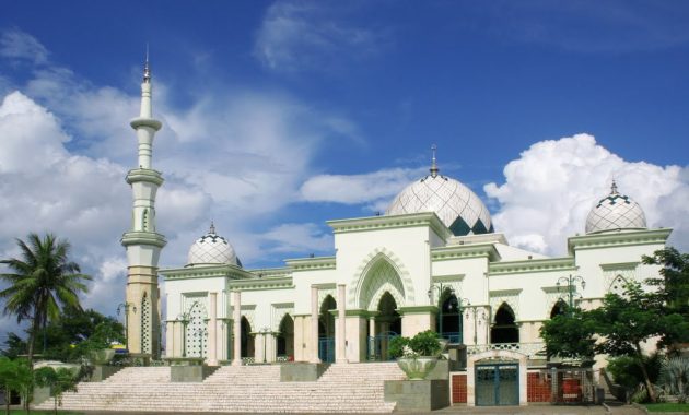 Top 10+ Gambar Masjid Raya Makassar, Lokasi Alamat, Arsitektur Pembangunan + Keindahan Kesempurnan di Dalamnya?