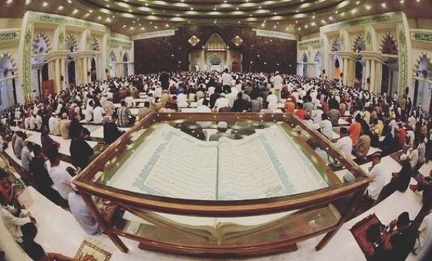top 10+ gambar masjid raya makassar, lokasi alamat, arsitektur pembangunan + keindahan kesempurnan di dalamnya?