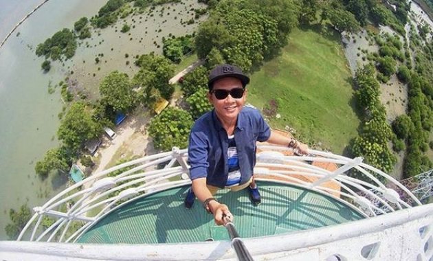 top 10+ gambar mercusuar sembilangan madura, lokasi alamat, jam buka + keindahan di atas sana