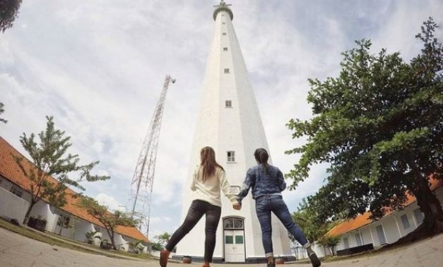top 10+ gambar mercusuar sembilangan madura, lokasi alamat, jam buka + keindahan di atas sana