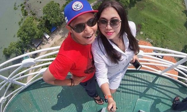 top 10+ gambar mercusuar sembilangan madura, lokasi alamat, jam buka + keindahan di atas sana