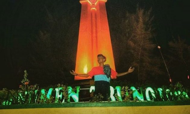 top 10+ gambar monumen sampang madura, rute menuju ke sana, lokasi alamat + keindahan bangunan