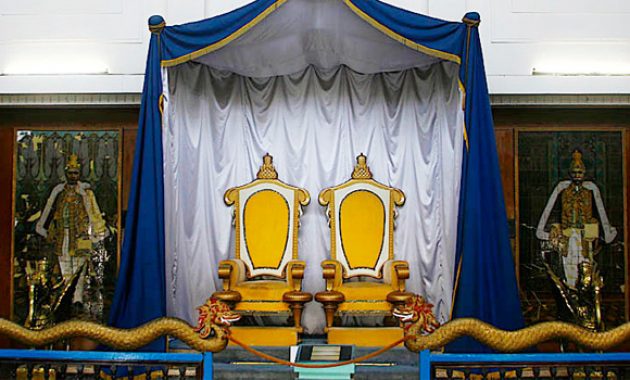 top 10+ gambar museum mulawarman balikpapan, sejarah legenda, lokasi alamat, peninggalan benda yang ada di dalam wisata + jam buka tutup